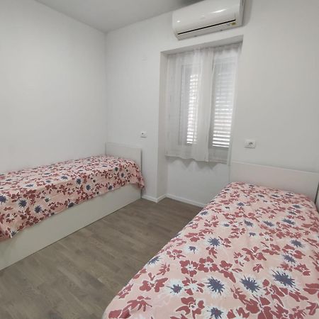 Apartment Tona 希贝尼克 外观 照片