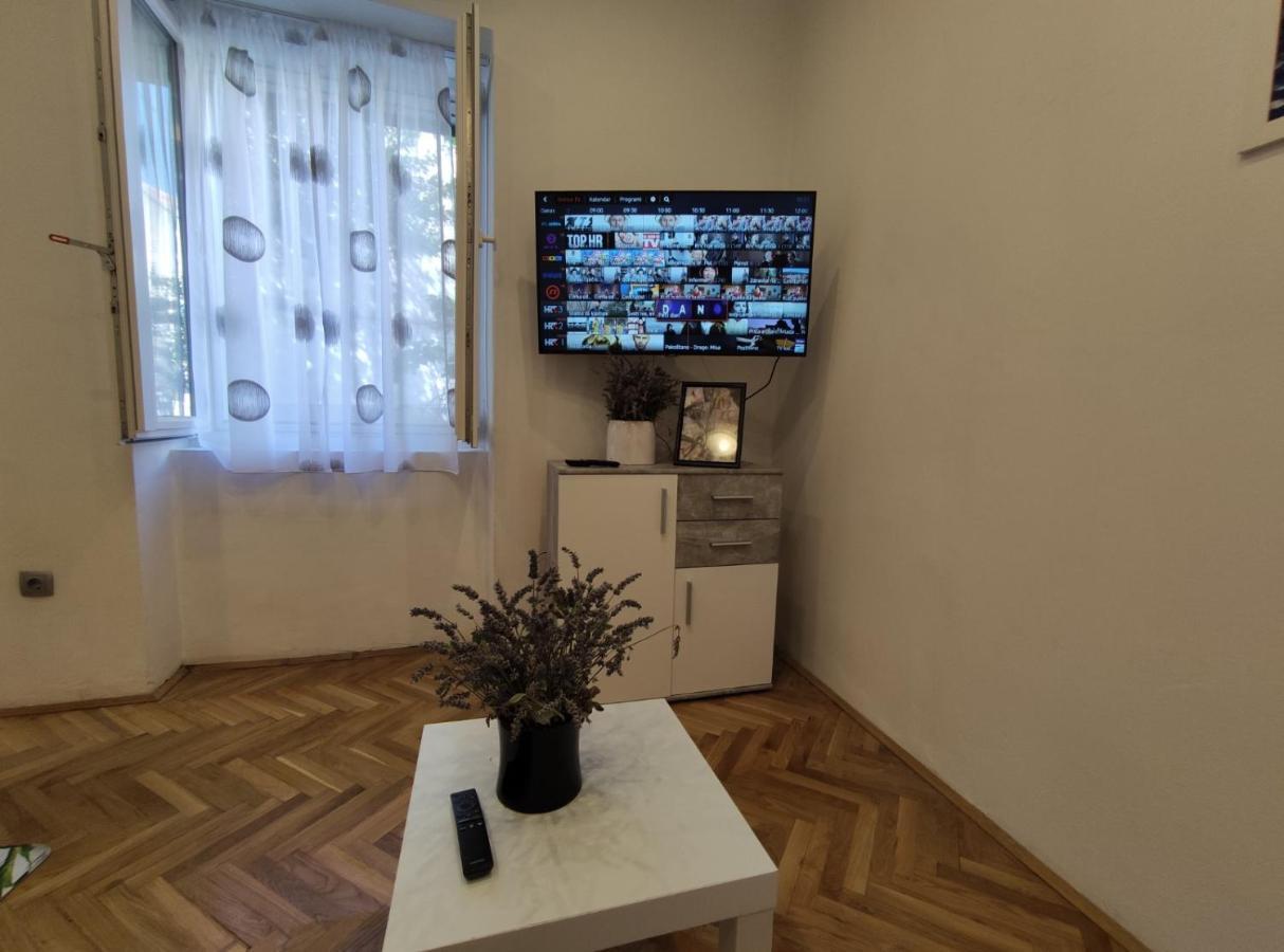 Apartment Tona 希贝尼克 外观 照片