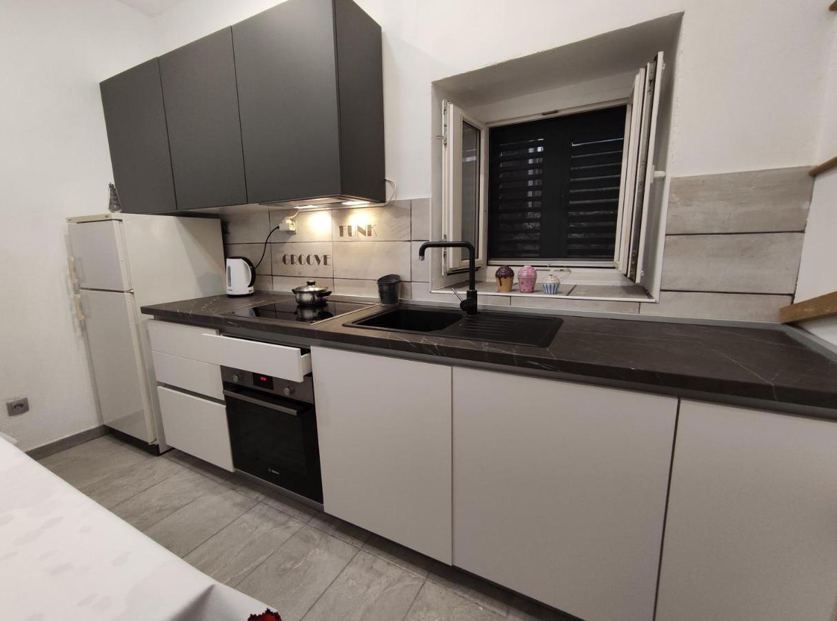 Apartment Tona 希贝尼克 外观 照片